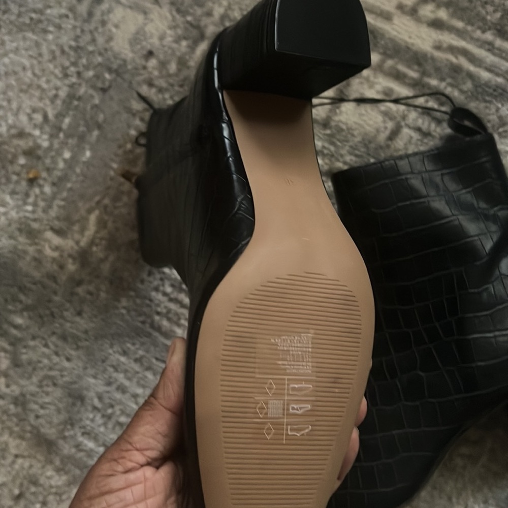 H&M bootie - Picture 3 of 4